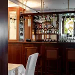 Hotel Coco Boutique & *