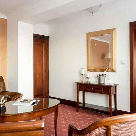 Hotel Coco Boutique & *